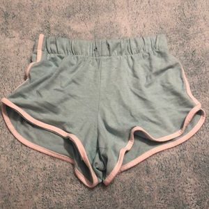 I’m selling these because my kid never wears them!
